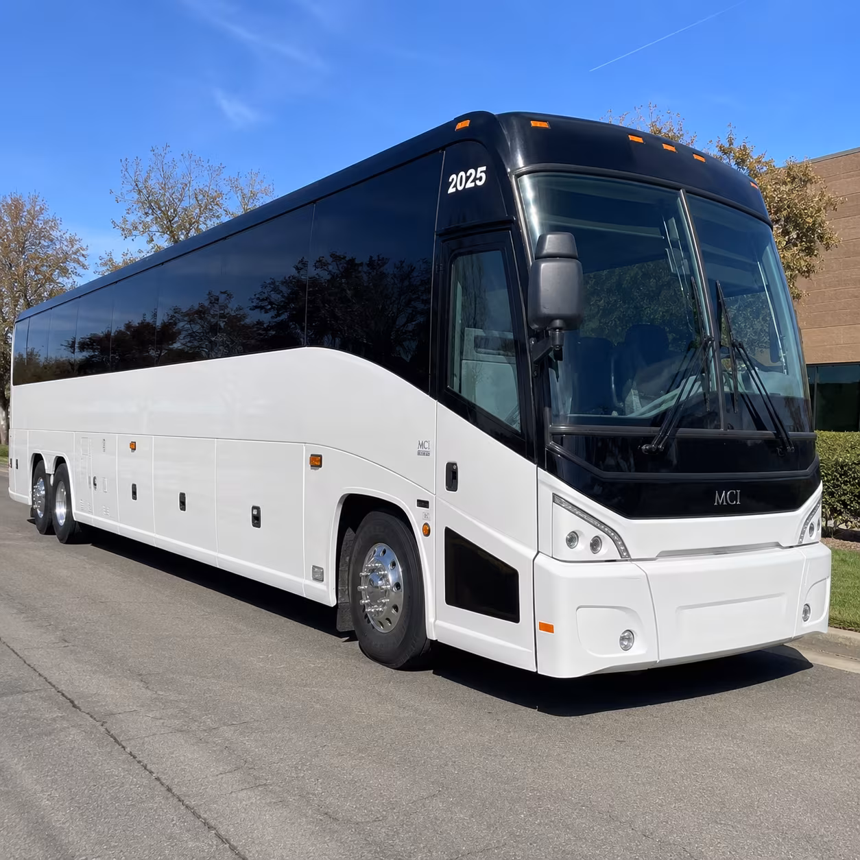 fontana charter bus services fleet