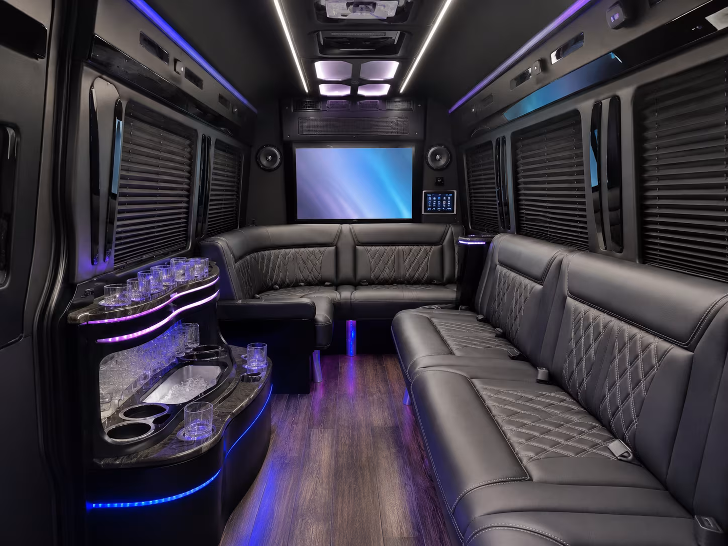 we help you compare prom buses before the best ones are gone